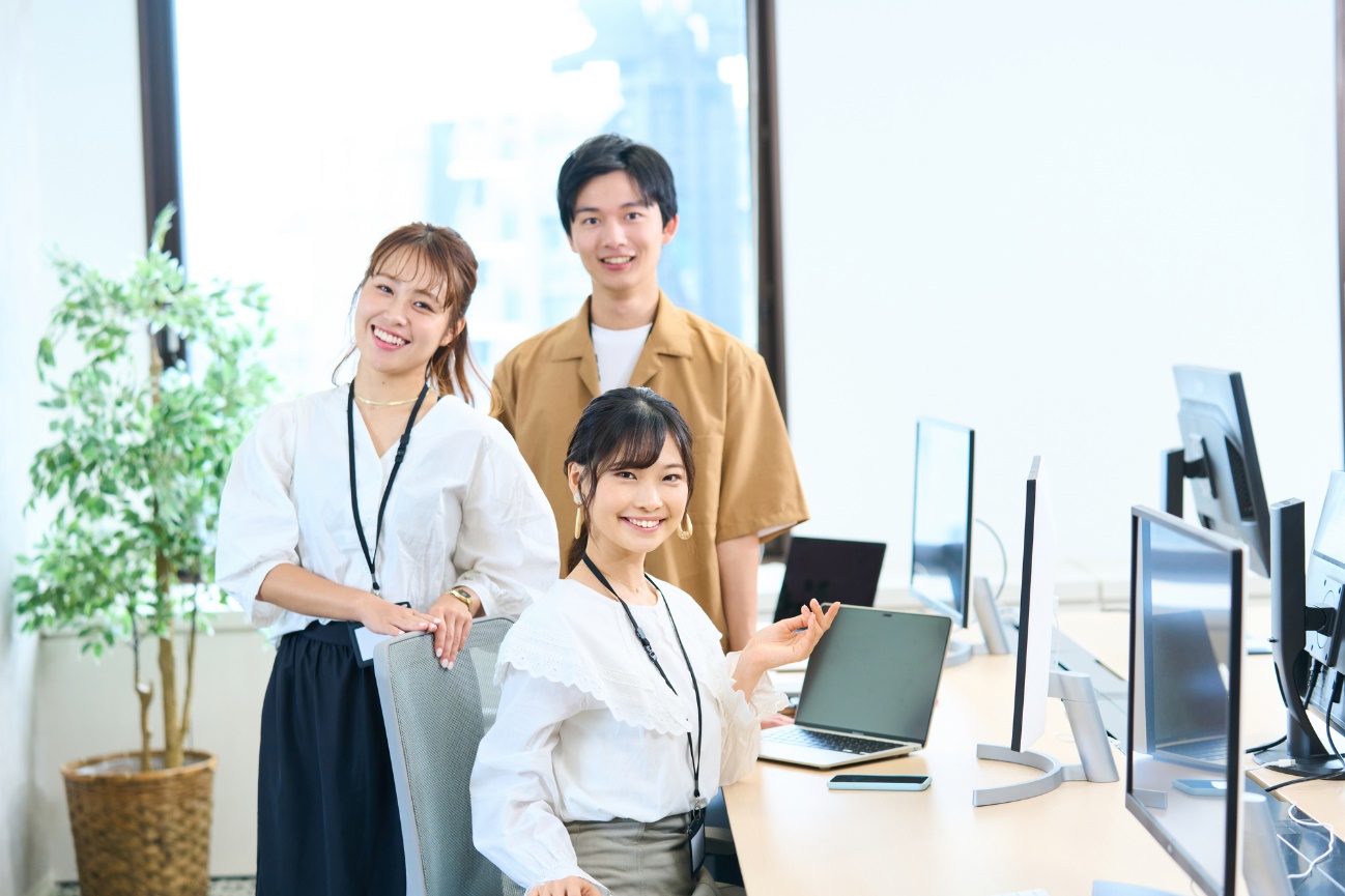 外部の制作会社に運用を委託(外注)する際のメリット・デメリット
